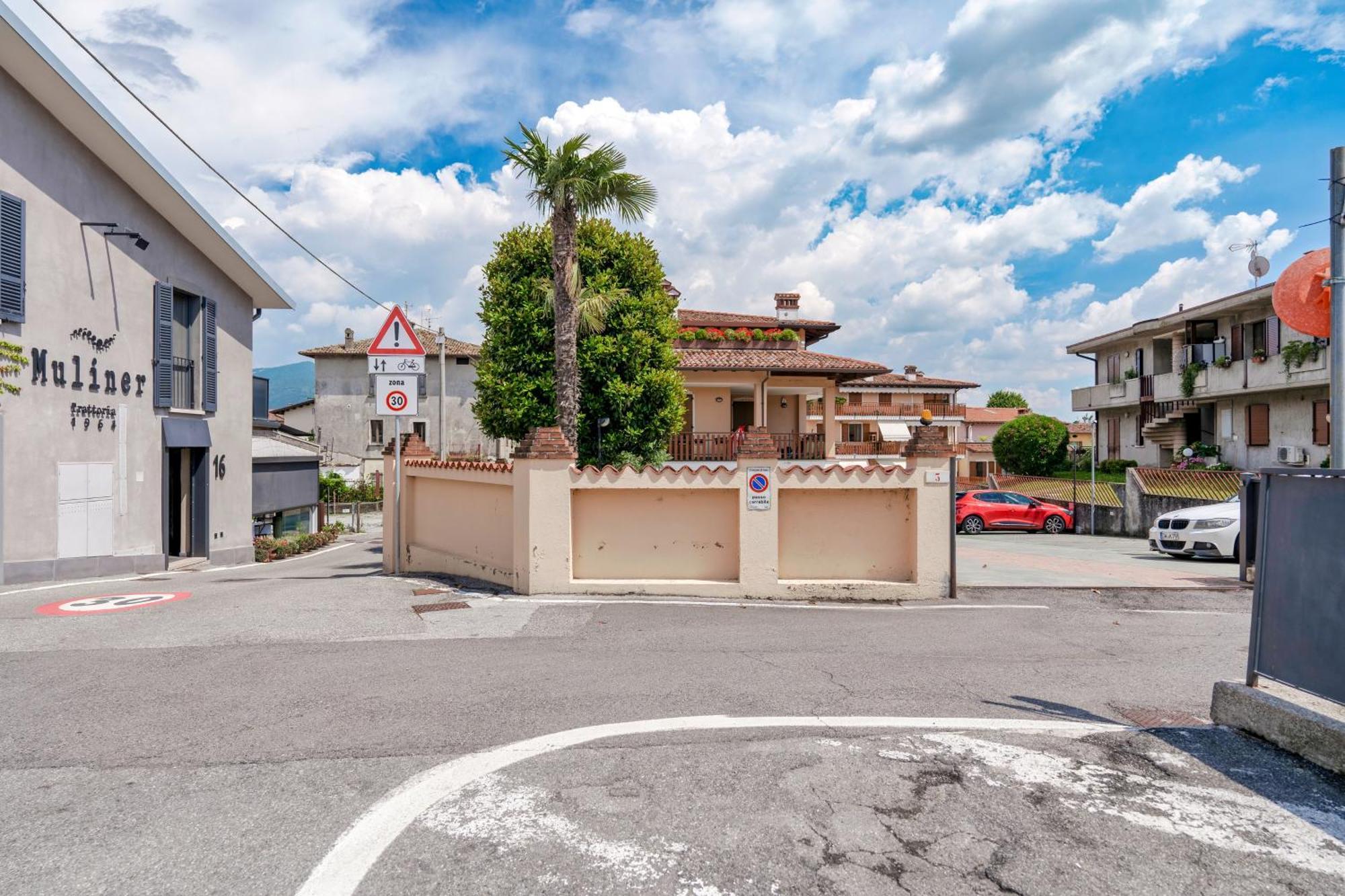 Apartamento La Casa Di Giuliano Iseo Exterior foto